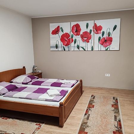 Glazer Szallas Tapolca Bagian luar foto