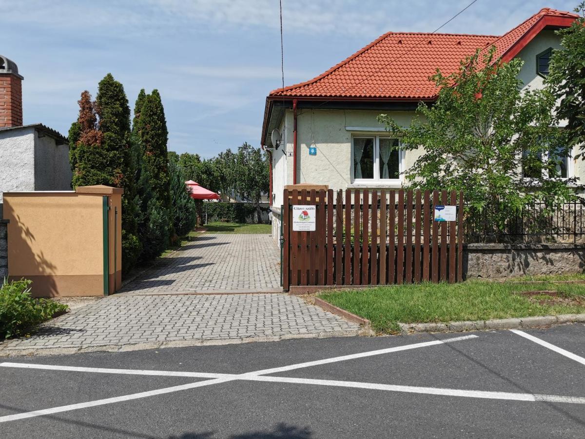 Glazer Szallas Tapolca Bagian luar foto