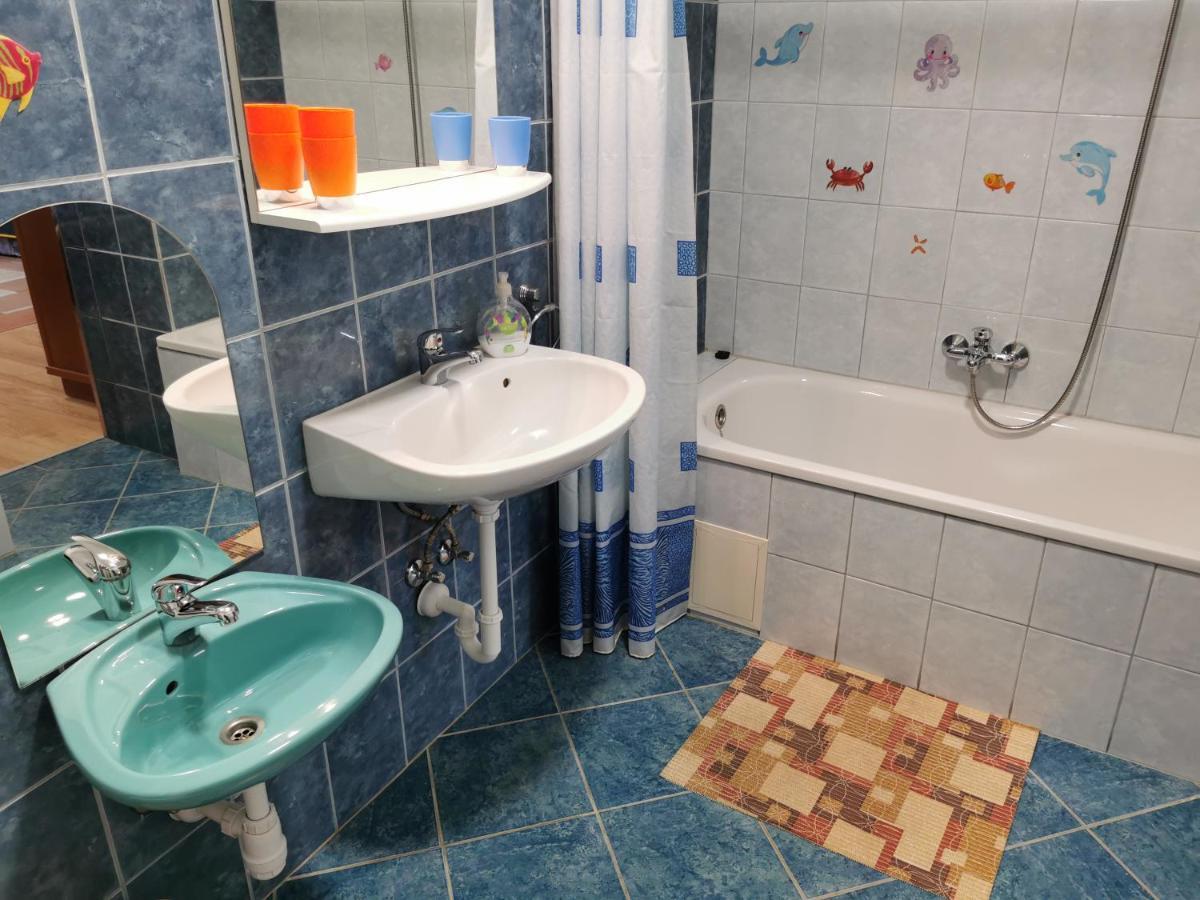 Glazer Szallas Tapolca Bagian luar foto